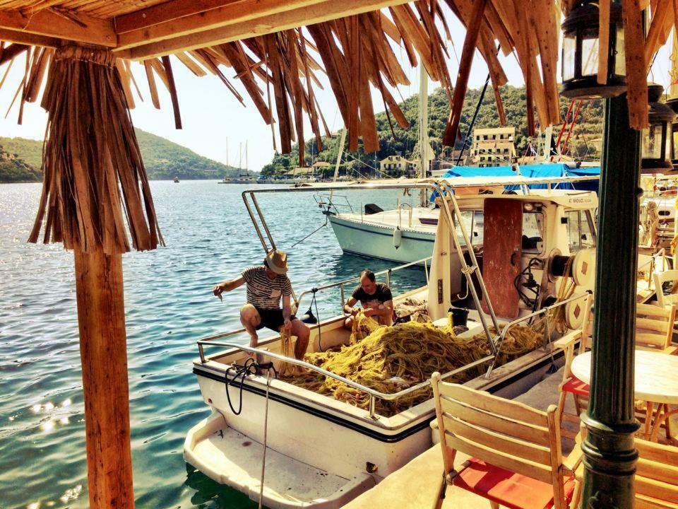 Trocolo Apartments Syvota Exteriör bild